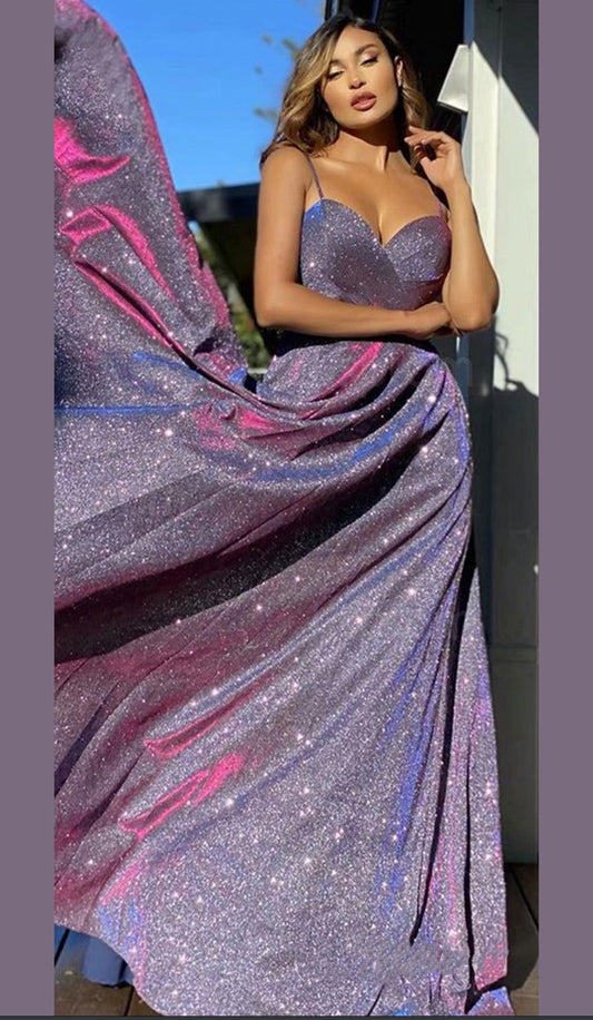 What to wear in a prom dress to impress?