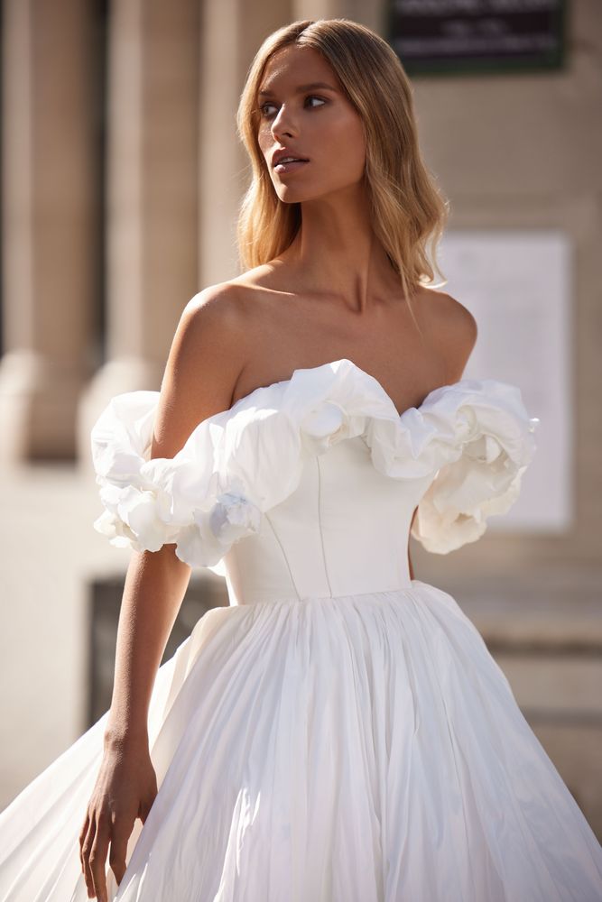 Which Fabric Is Best for Your Prom Dress?