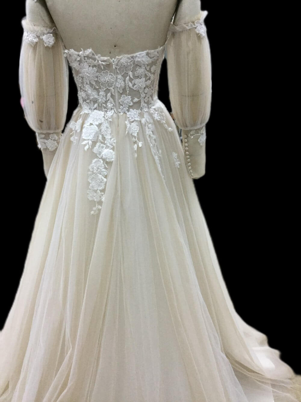 Elegant long-sleeve wedding dress