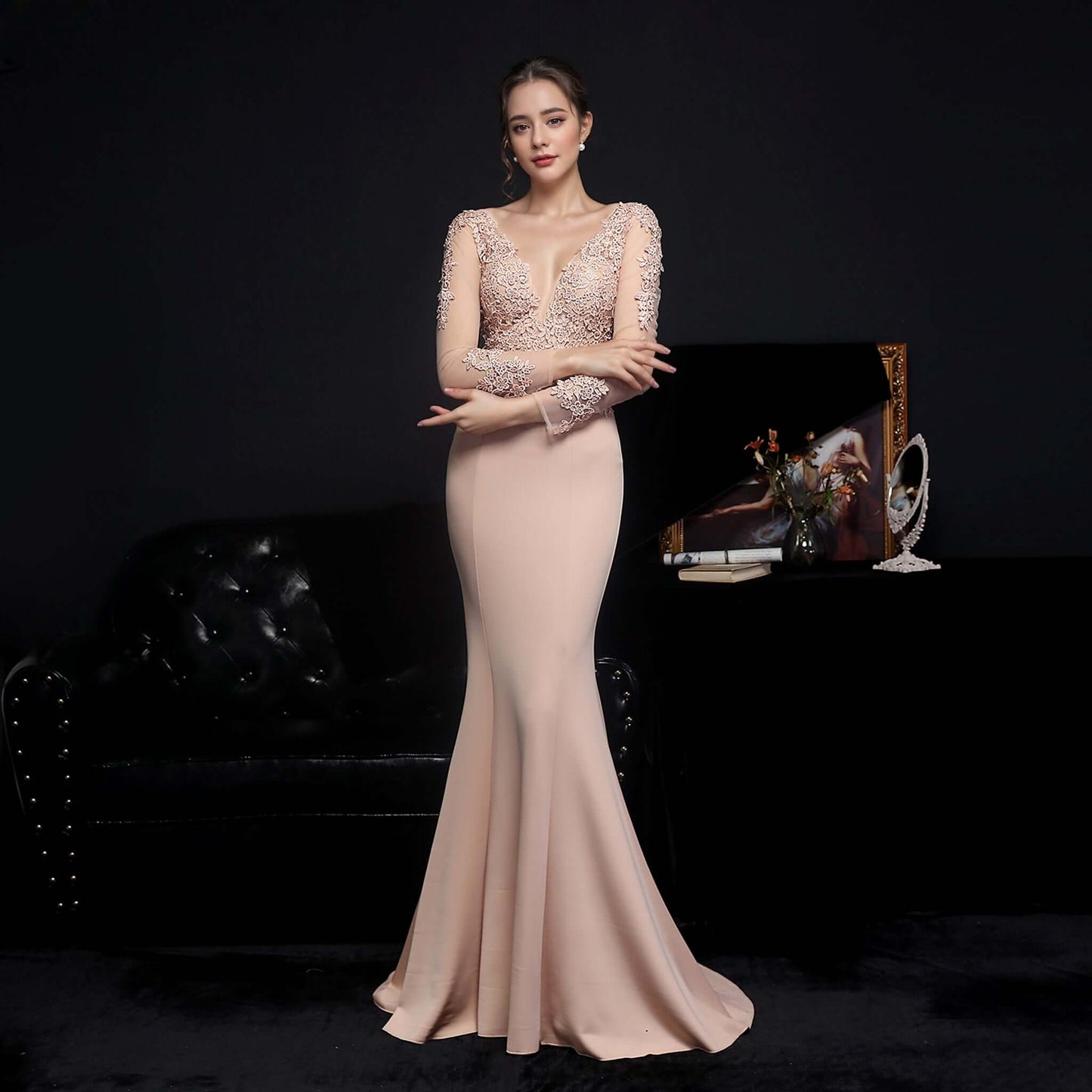 Elegant Nude Pink Long Sleeve Mermaid Evening Gown with Lace Applique | 18659