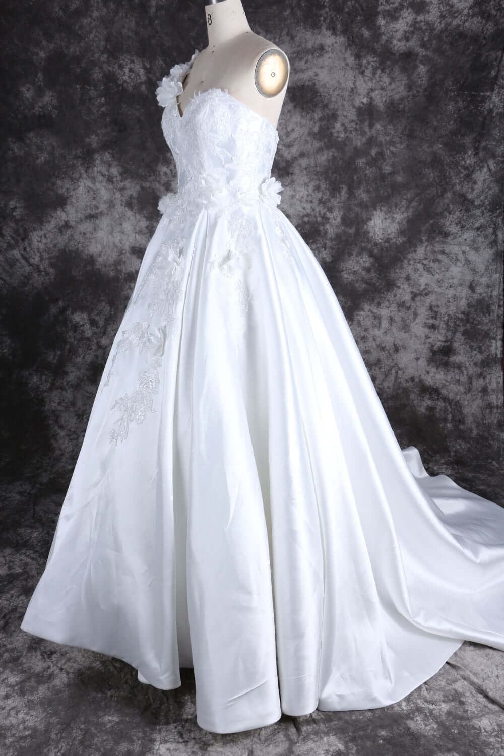 Elegant One-Shoulder Lace Satin Wedding Dress with Floral Appliqués and Ball Gown Silhouette – Perfect Bridal Gown for a Timeless Look |Pre order WL1015